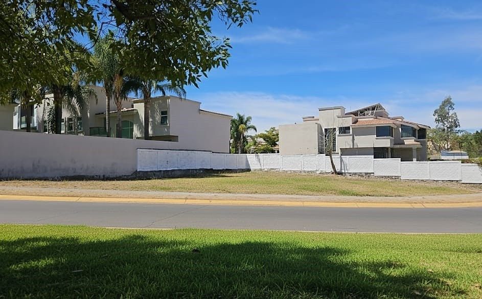Terreno en Ciudad Bugambilia, Zapopan, foto 3 de 9