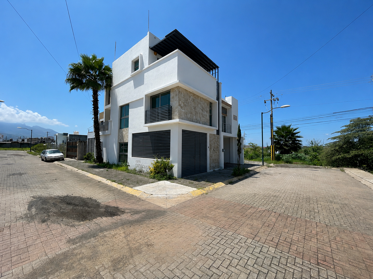 Casa en venta en Colinas del Valle, Tepic, foto 1 de 42