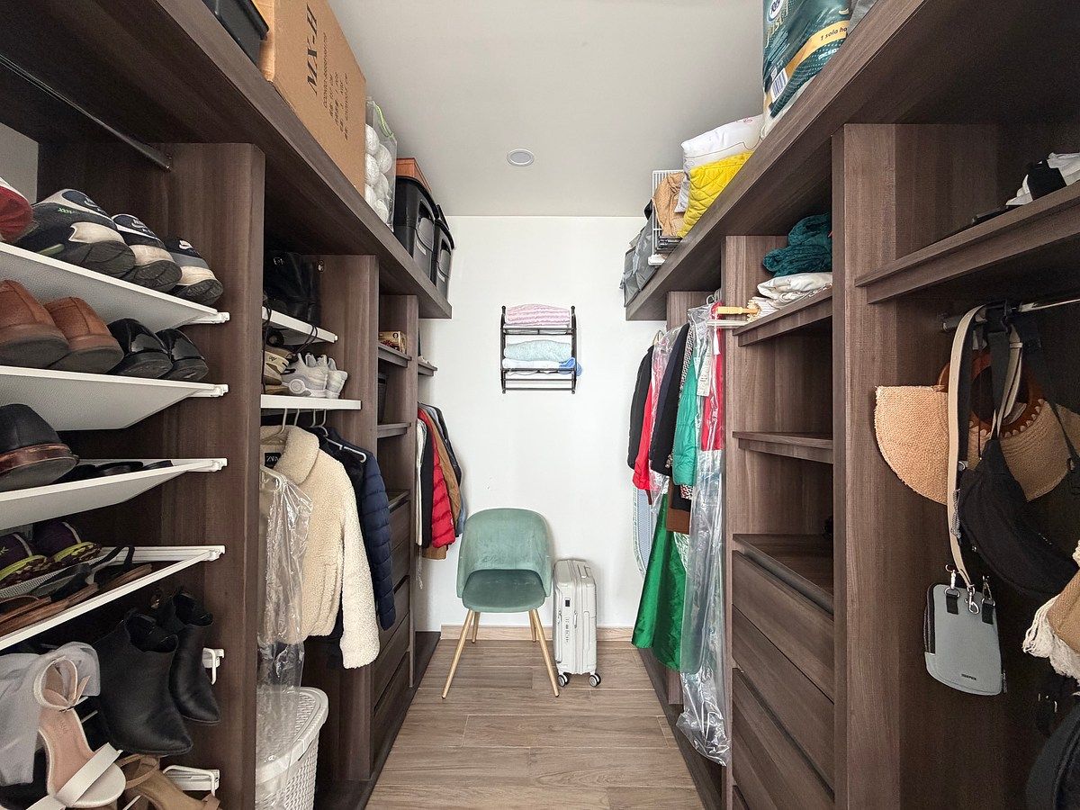 Vestidor recámara 2, foto 11 de 22