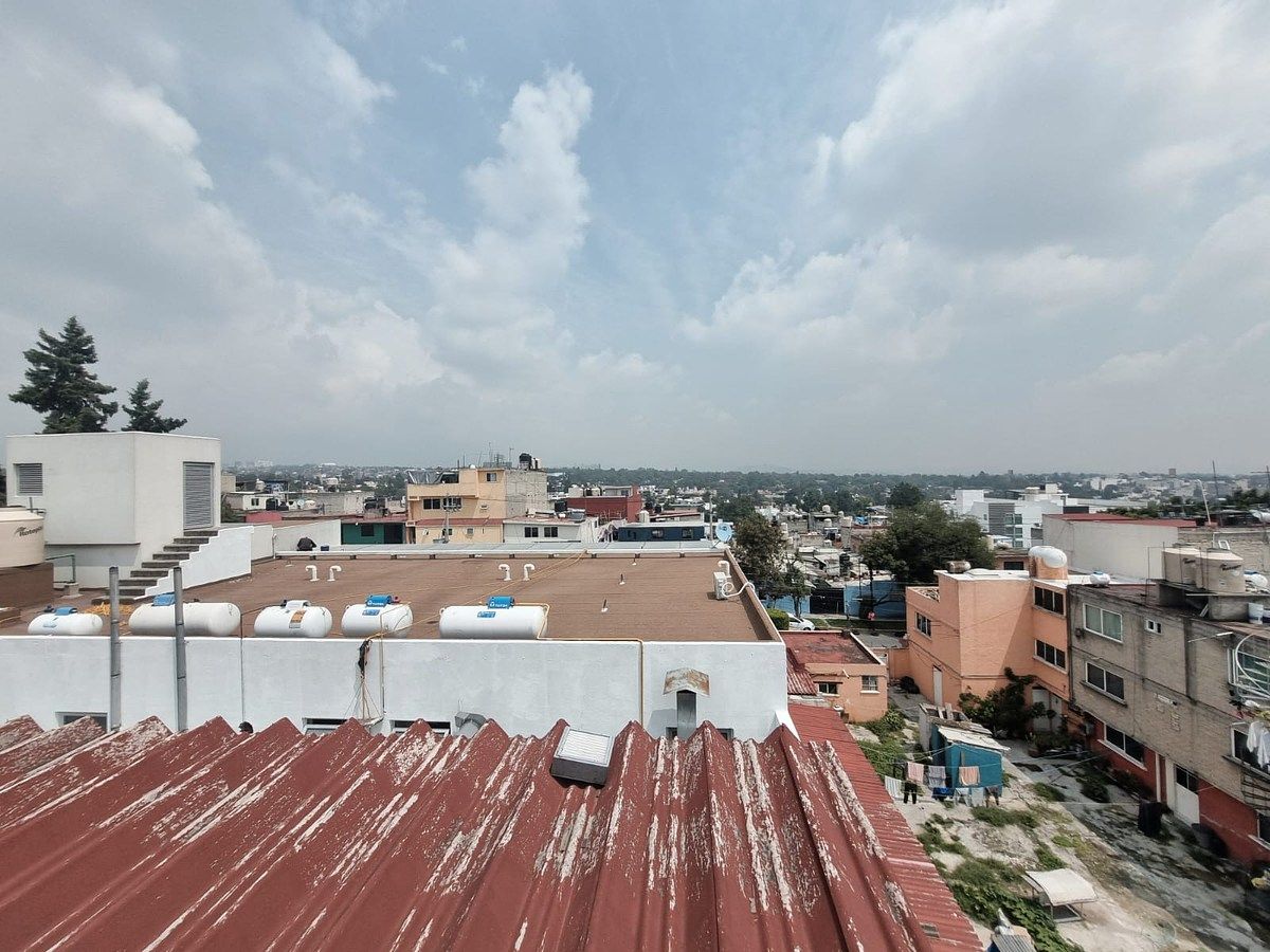 Building in San Miguel Tecamachalco, Naucalpan de Juárez, photo 13 of 26