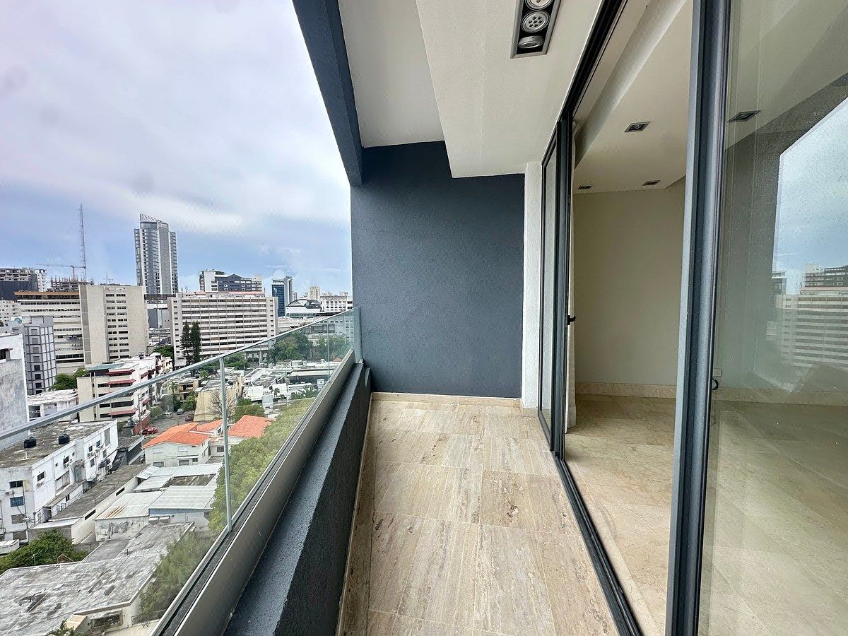 Apartamento en alquiler | Ensanche Naco | Piso alto con espectacular v, foto 1 de 23