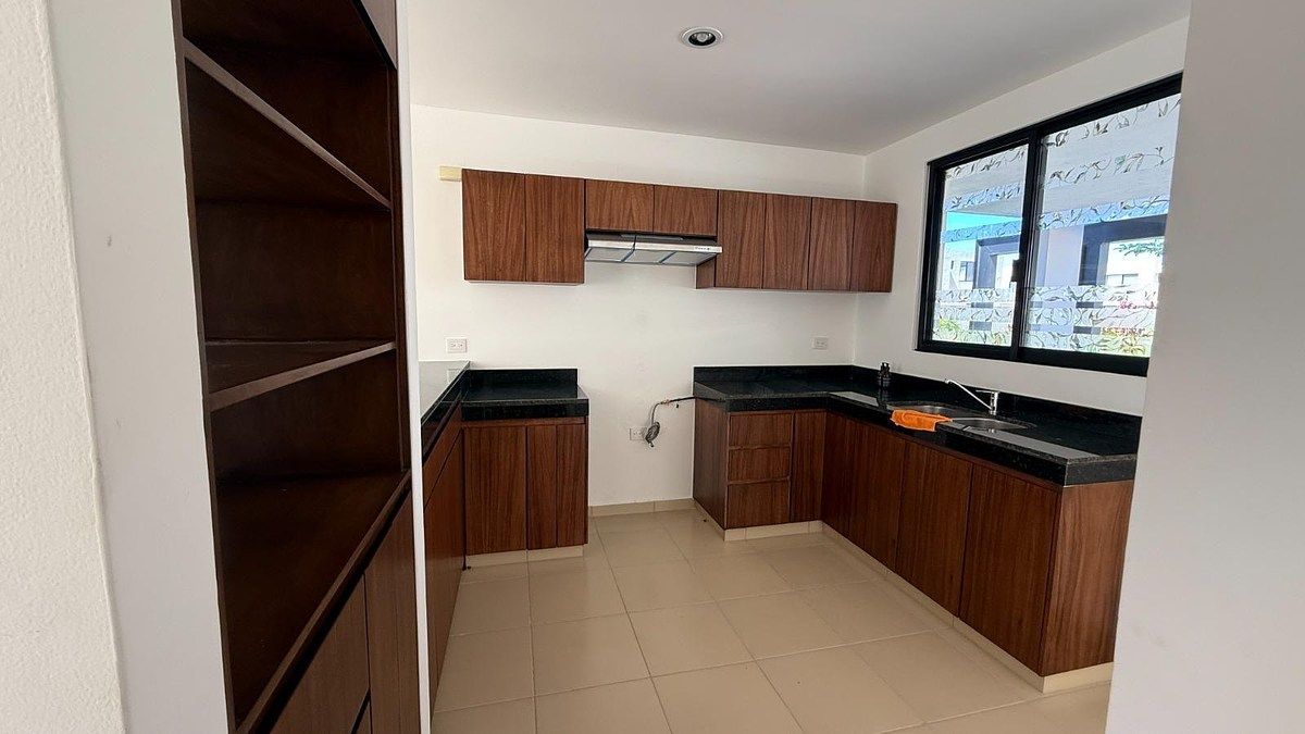 House in Gated Community in Cholul, Mérida, photo 4 of 20