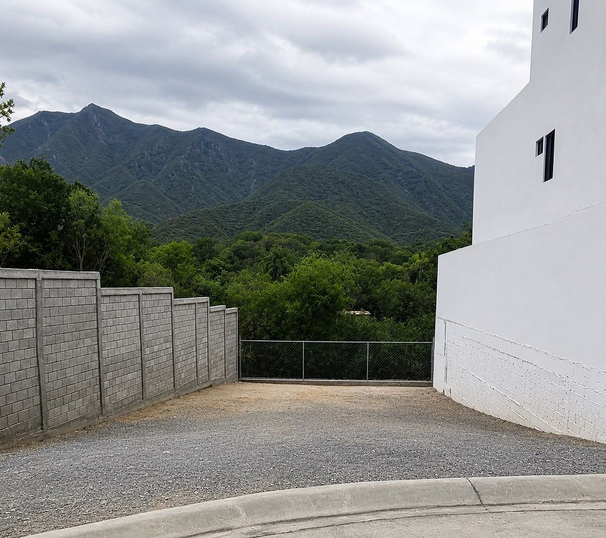 Terreno en venta Amorada, photo 1 of 3