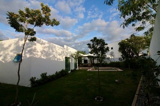 Jardín y alberca, foto 15 de 29