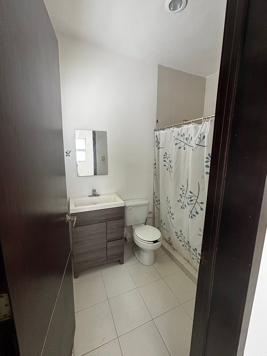 Baño cuarto de servicio, foto 29 de 29