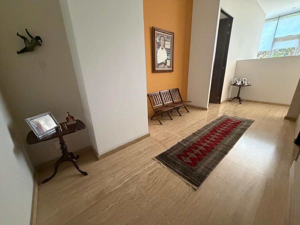 Hall de entrada, photo 24 of 27