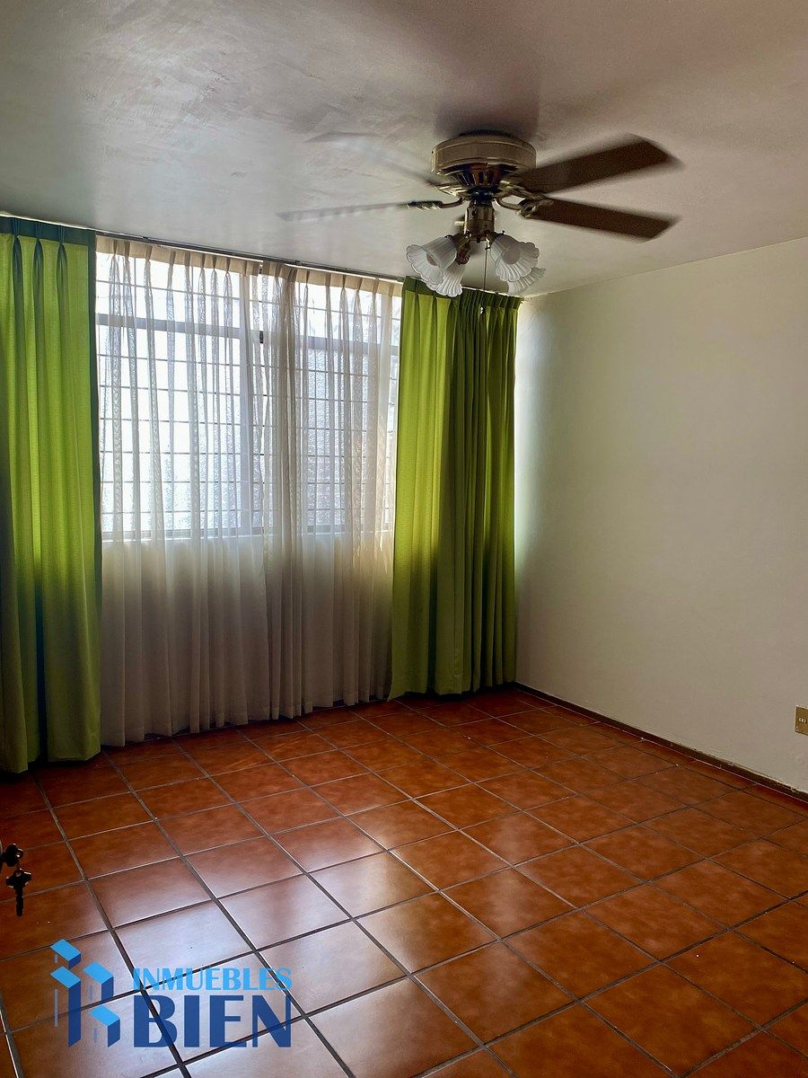 Casa con uso de suelo en Jardines del Country, Guadalajara, foto 22 de 27