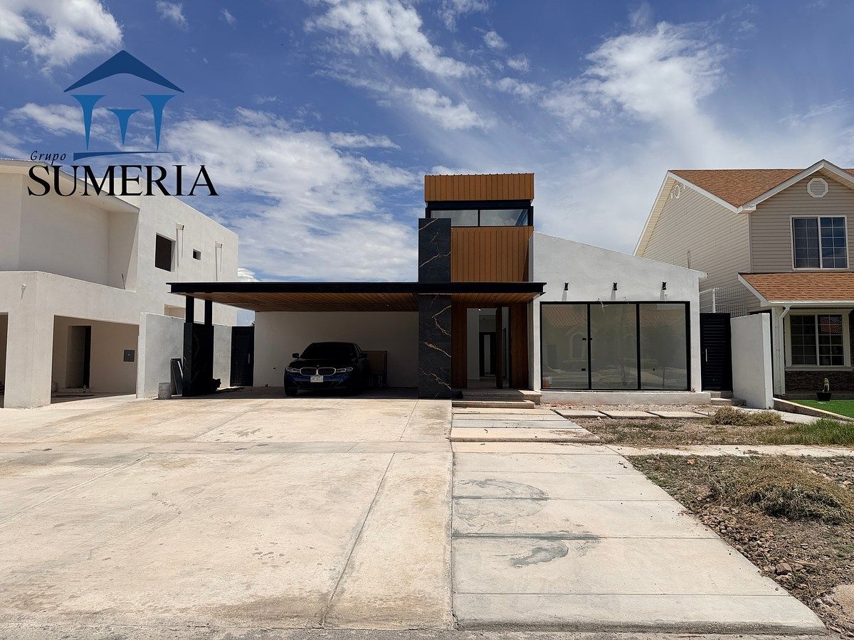 Moderna Casa de Un Piso en Residencial Leones, foto 1 de 21