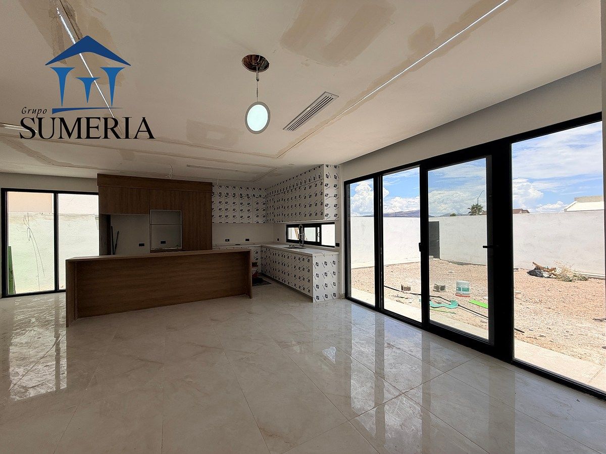 Casa en Residencial los Leones, Aldama, foto 3 de 21