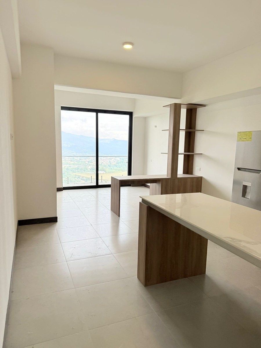Apartamento en Zona 13, Guatemala, foto 3 de 8