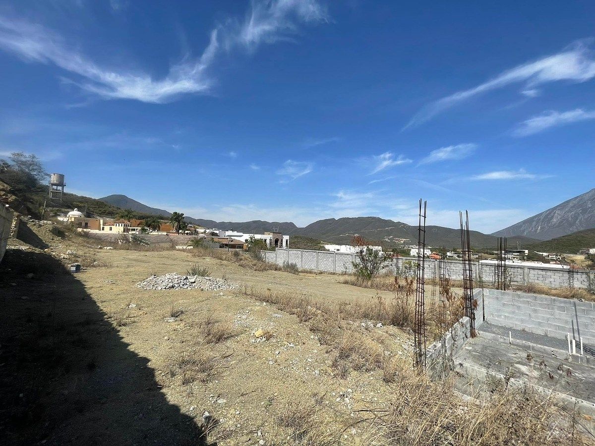Land for sale Hacienda los Encinos - Santiago, photo 1 of 6