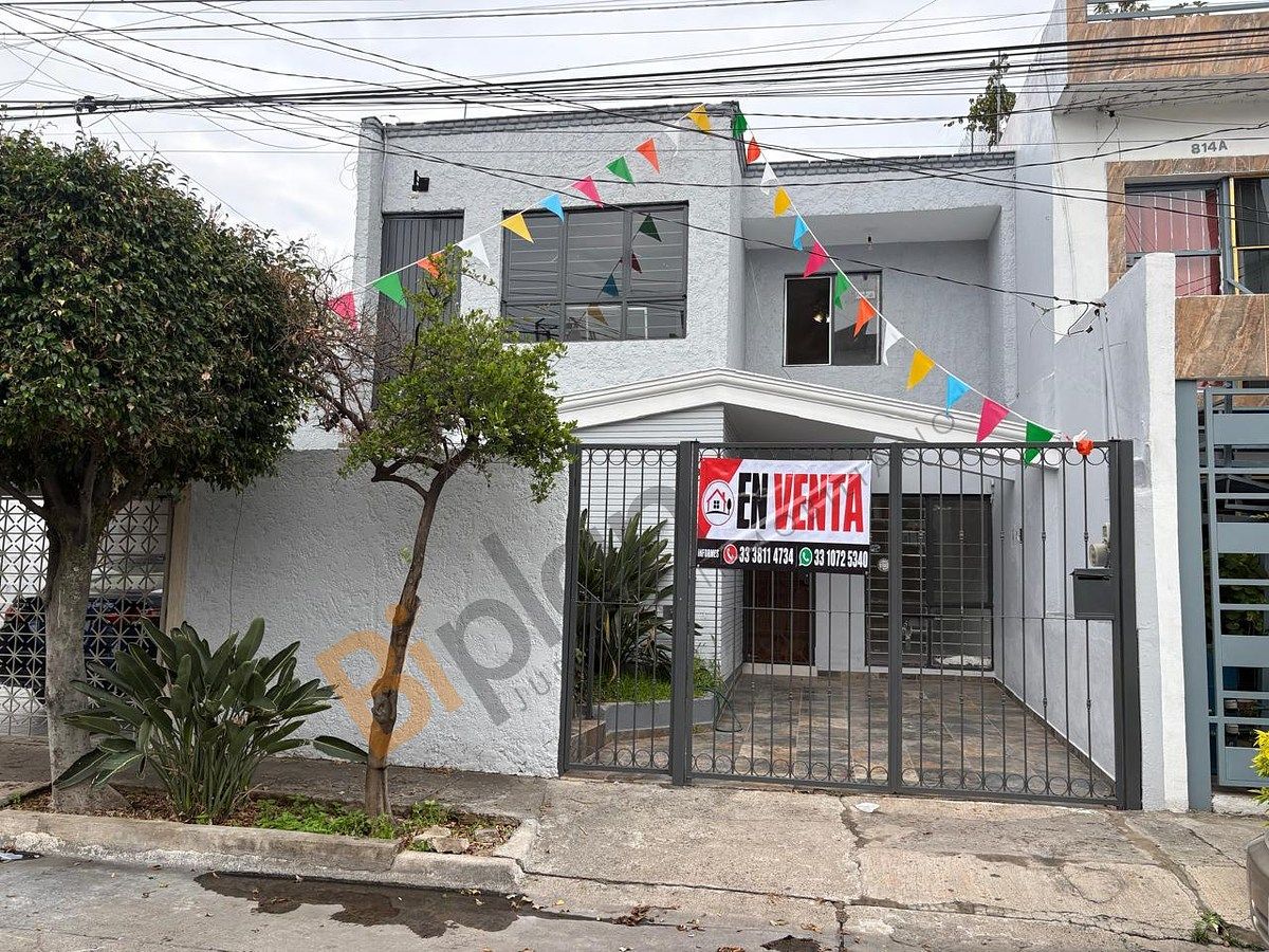¡AMPLIA CASA DE DOS NIVELES EN VENTA EN JARDINES DE LA PAZ! 💥✨🏡 (GUADALAJARA), foto 1 de 22
