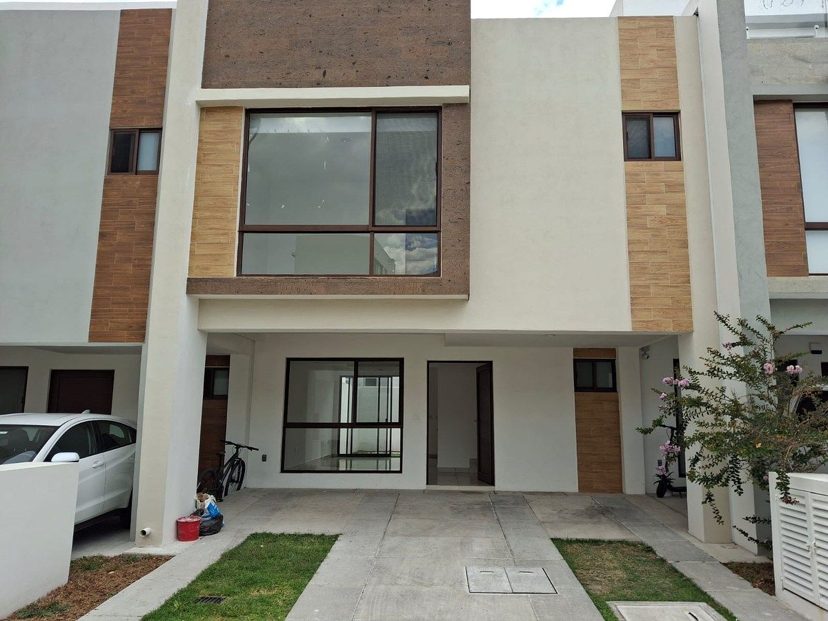 Casa en Renta Aurea Iolita Zibata con jardin Excedente, foto 1 de 48