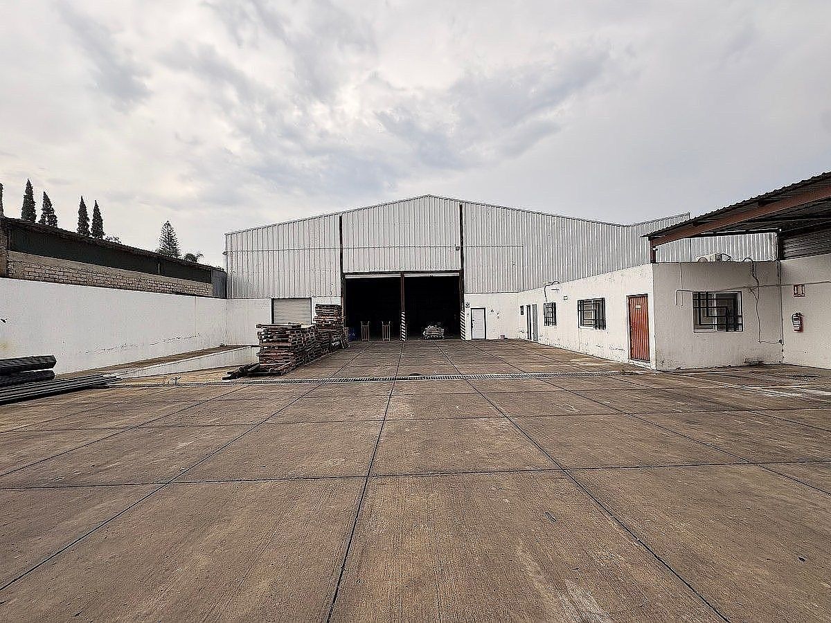 Bodega Comercial/ Industrial cerca del ITESO - Agua Blanca Industrial, photo 1 of 7