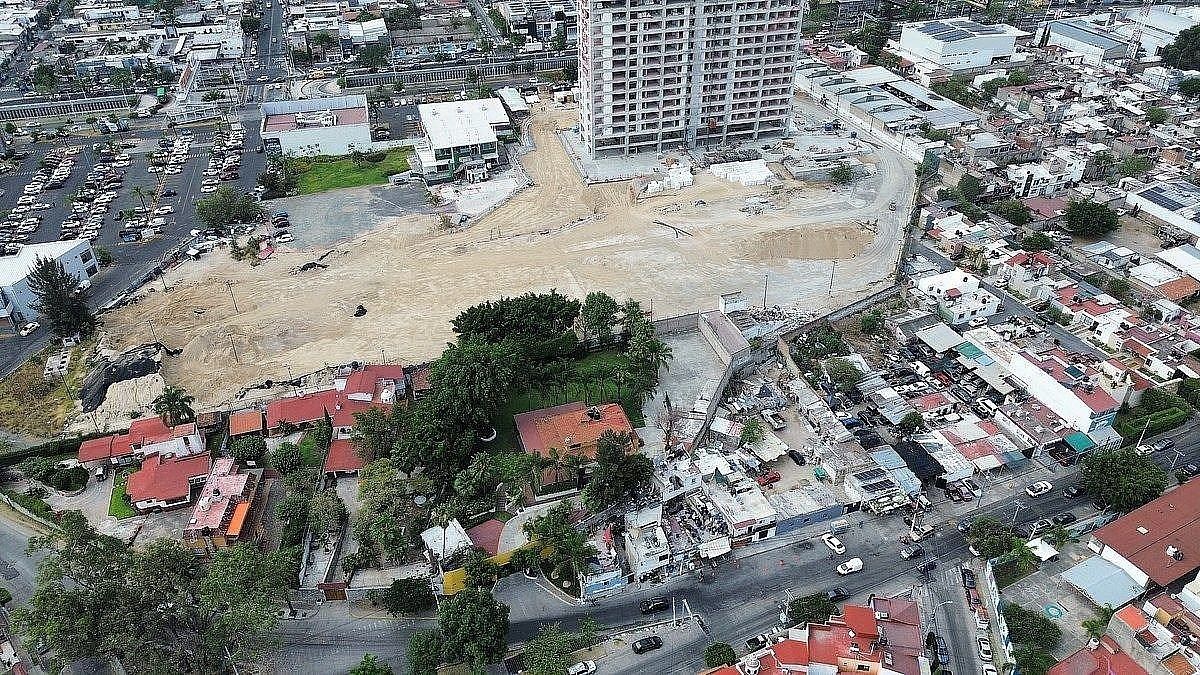 Lote comercial em Lomas Universidad, Zapopan, foto 2 de 6