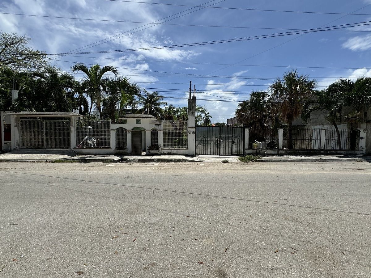 CASA EN VENTA CON TERRENO EXCEDENTE | EJIDO PLAYA DEL CARMEN, foto 1 de 16