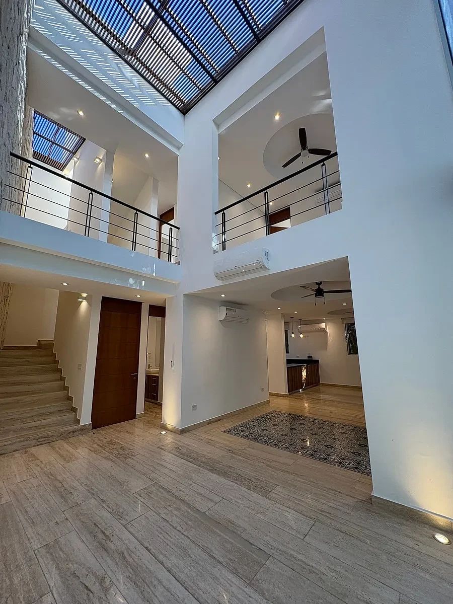 GRAN CASA EN CHOLUL EN VENTA O RENTA, photo 1 of 13