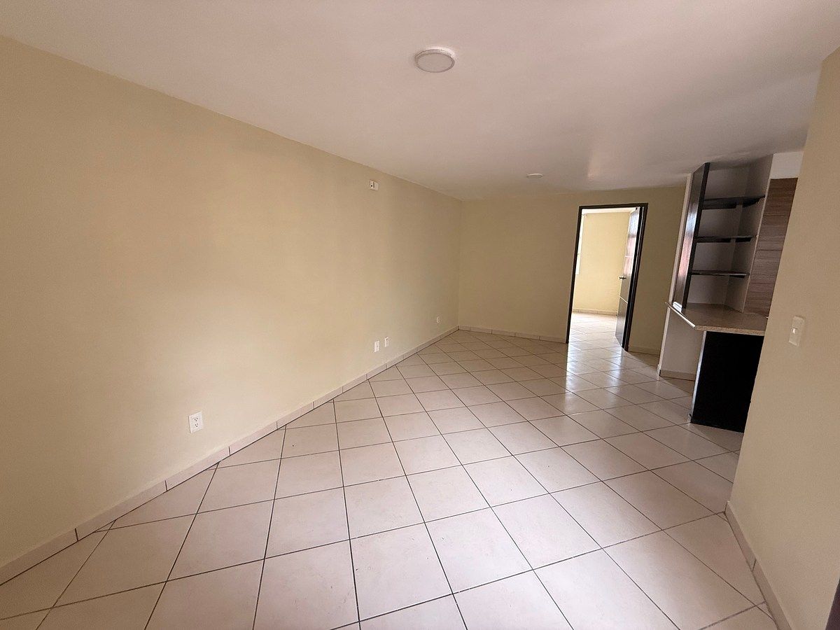 Apartment in La Loma, Guadalajara, photo 3 of 13