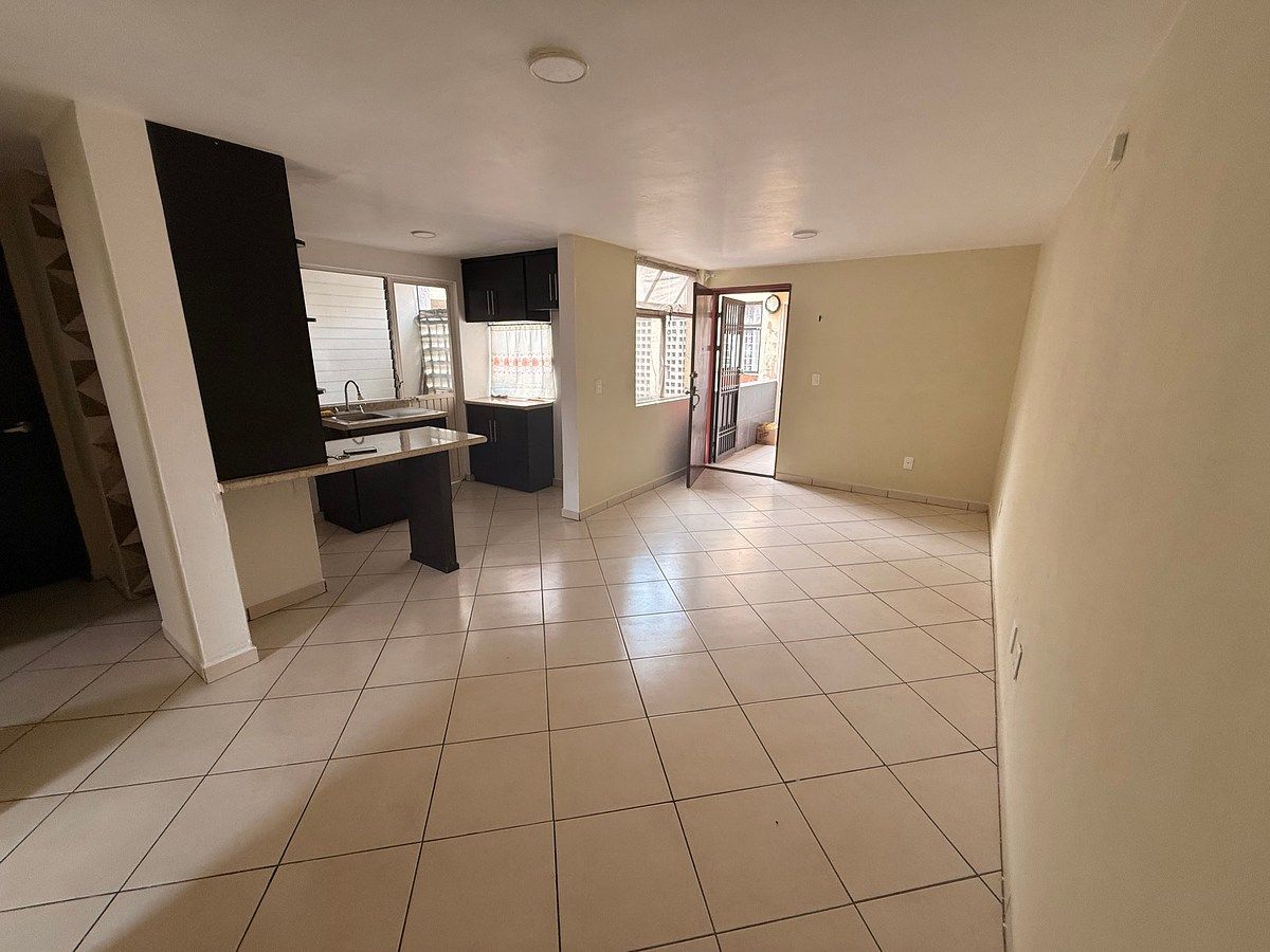 Apartment for Sale in La Loma Colony, photo 1 of 13