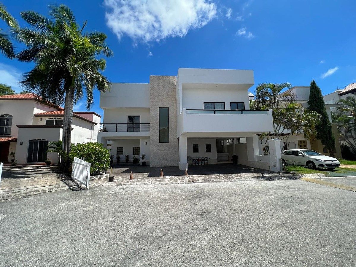 RESIDENCIA EN VENTA O RENTA | SM 21, CANCÚN CENTRO, foto 1 de 26