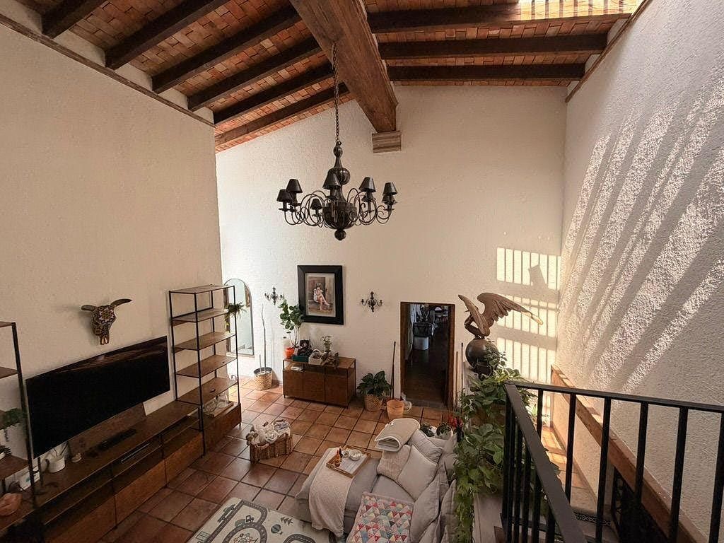 Casa em Balcones del Campestre, León, foto 2 de 16