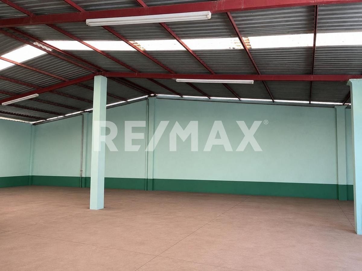 Commercial Storage Unit in General Lázaro Cárdenas, Durango, photo 2 of 11