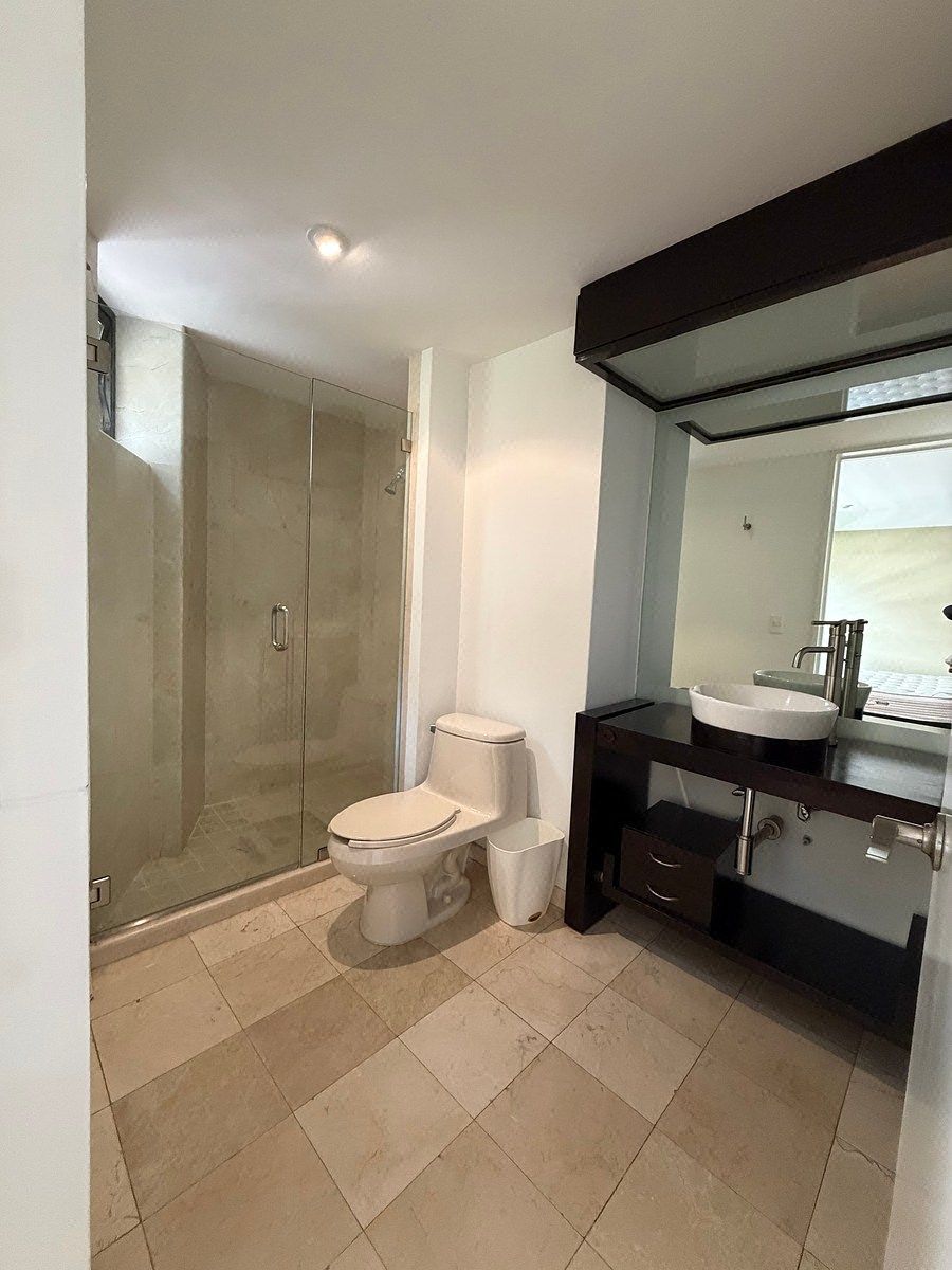 Baño 2, foto 22 de 28