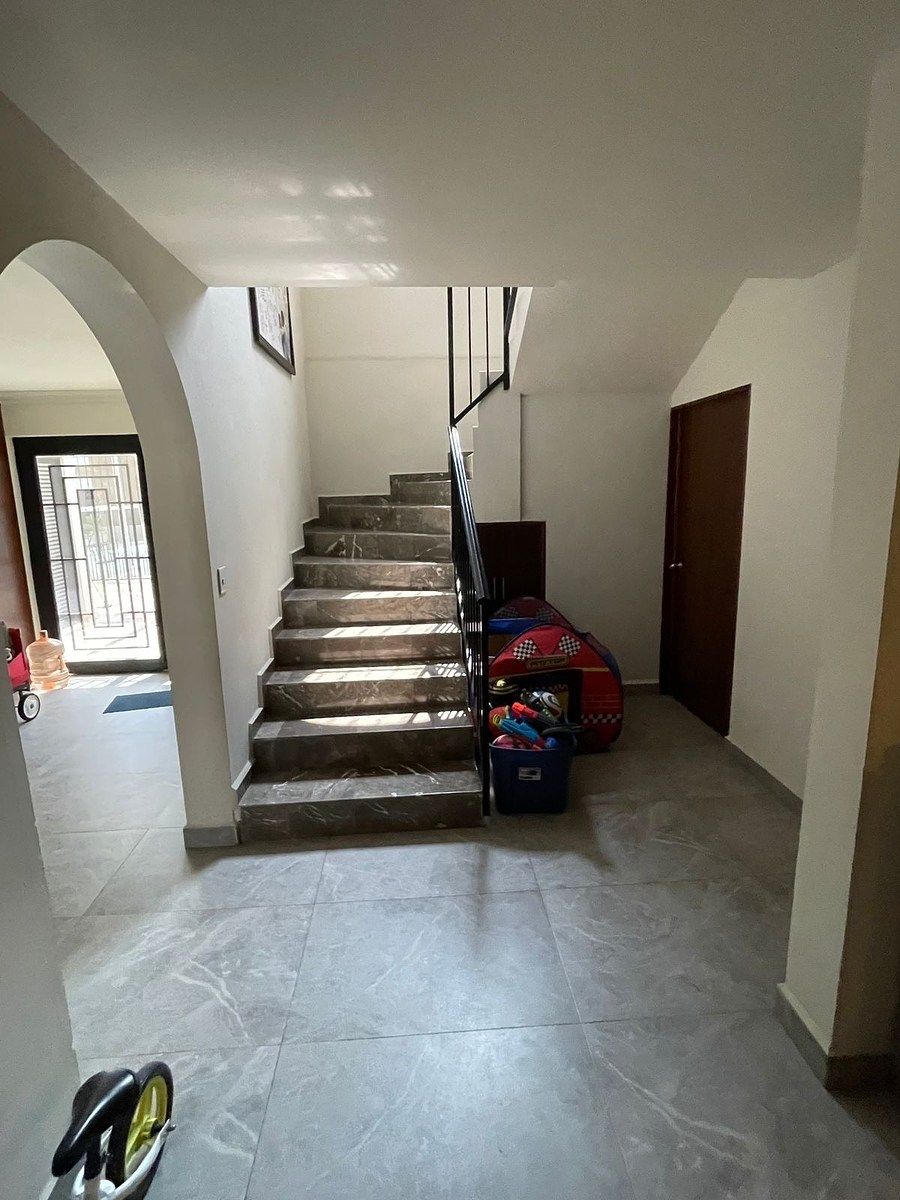 Casa en Contry la Silla, Guadalupe, foto 2 de 12