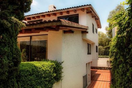 RESIDÊNCIA EXTRAORDINÁRIA PARA ALUGUEL EM LOMAS DE CHPULTEPEC