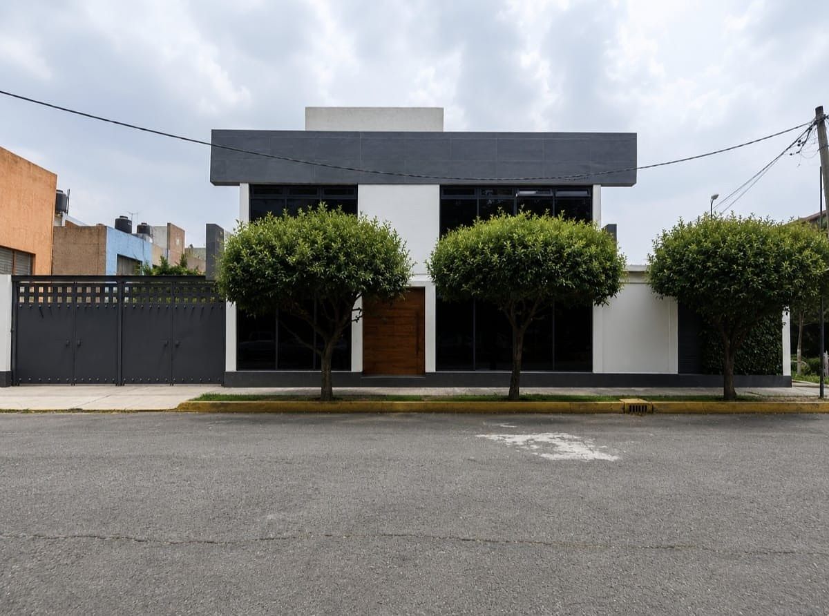 HERMOSA CASA EN RENTA TOTALMENTE REMODELADA EN PRADO COAPA 2a. SECC., foto 1 de 30