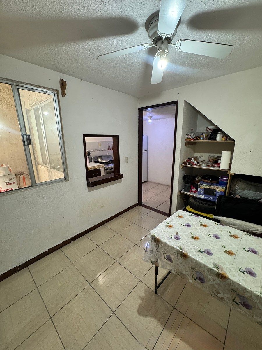 House with Commercial Use in Ex-Hacienda Santana, Querétaro, photo 14 of 18