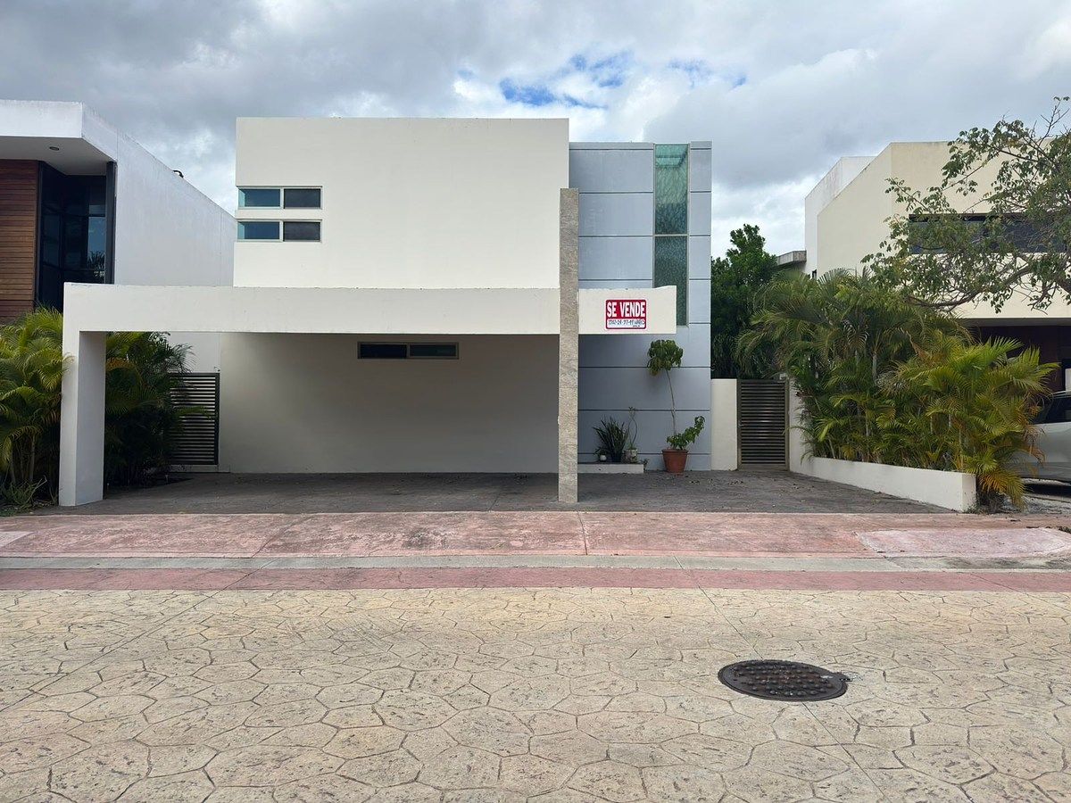 CASA EN VENTA | LAGOS DEL SOL, CANCÚN, foto 1 de 22