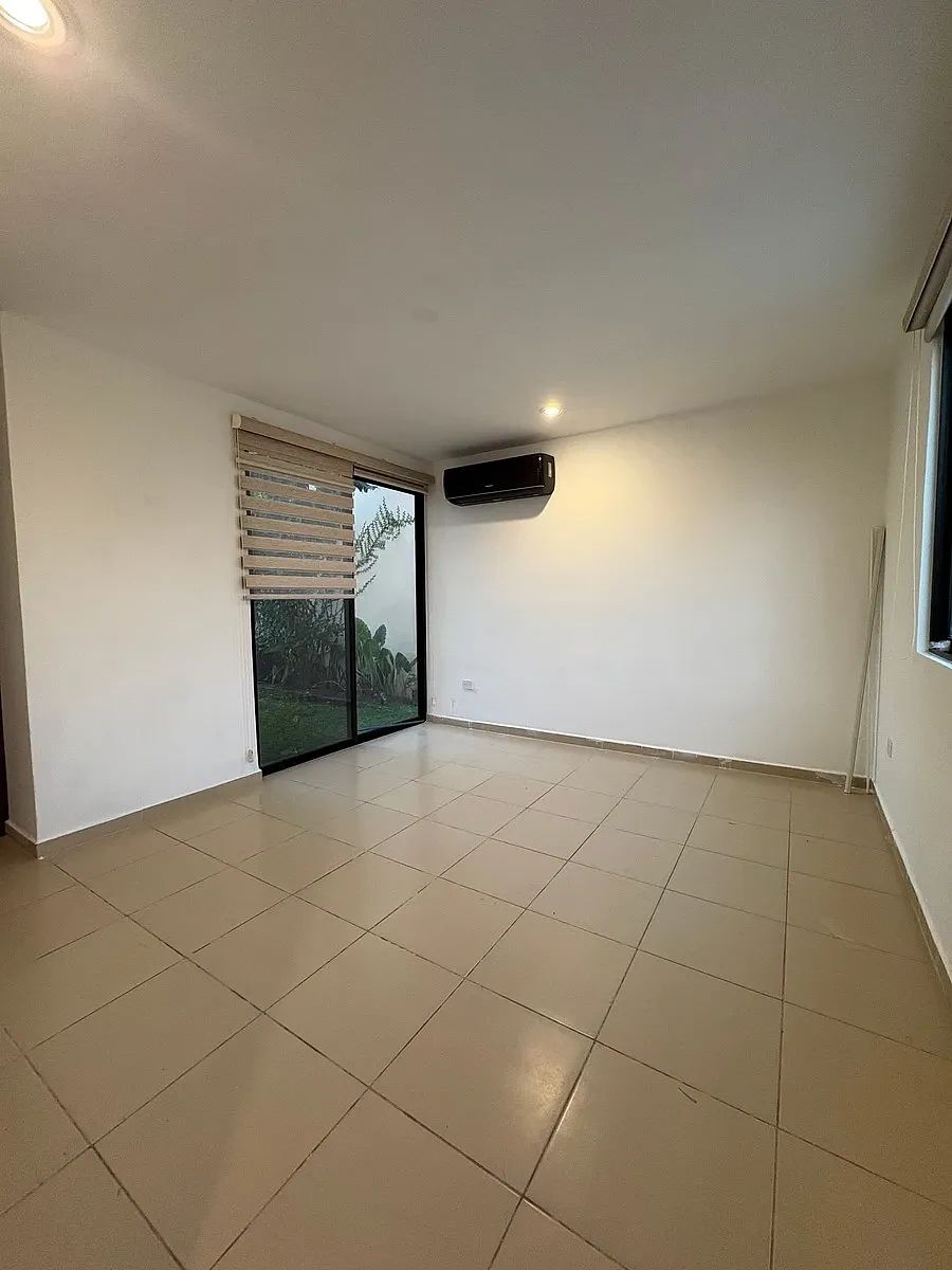 House in Cholul, Mérida, photo 2 of 11