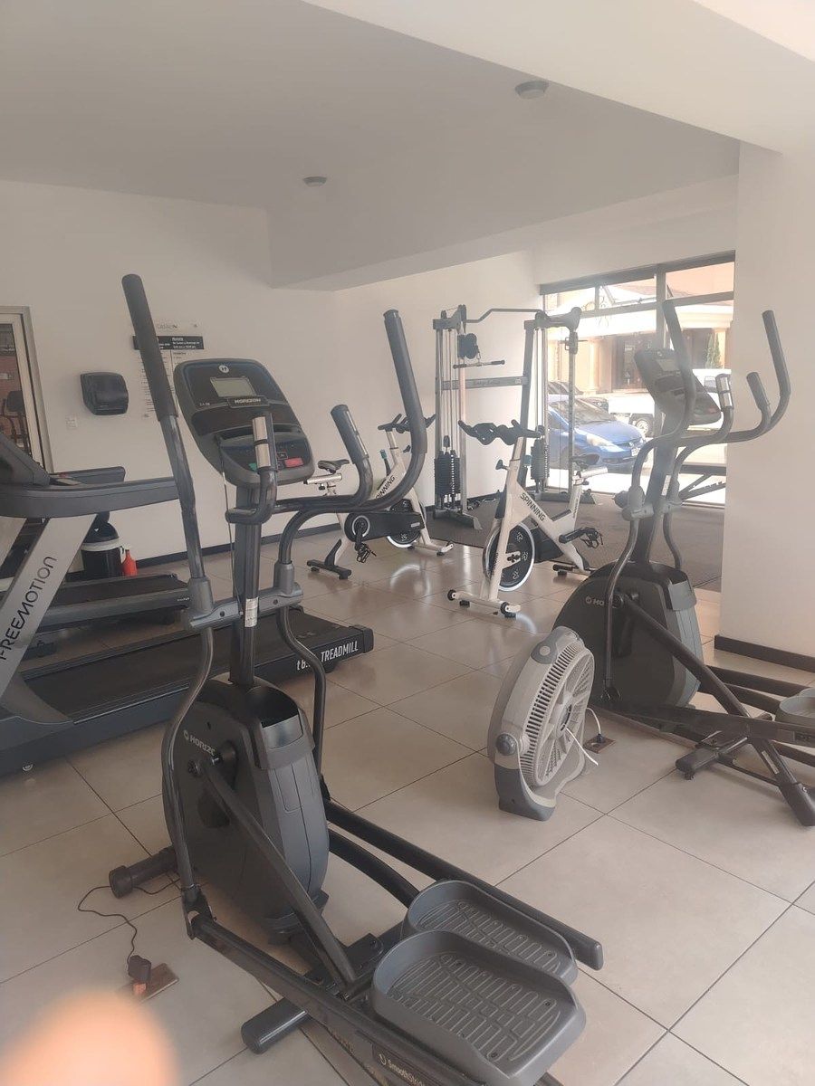 Apartamento en Zona 10, Guatemala, foto 13 de 20
