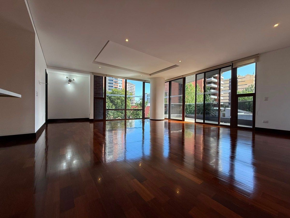 Apartamento en Zona 14, Guatemala, foto 6 de 26