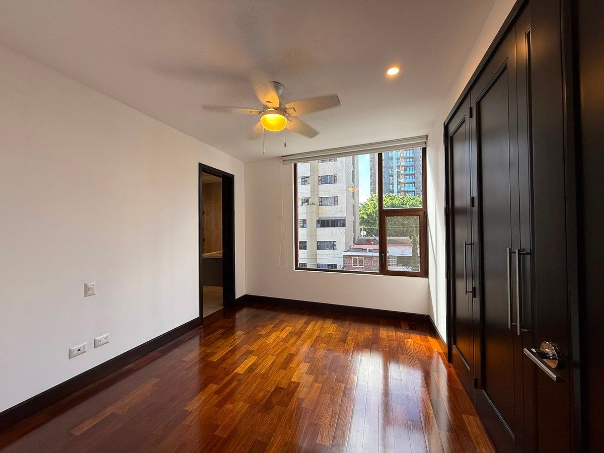 Apartamento en Zona 14, Guatemala, foto 12 de 26