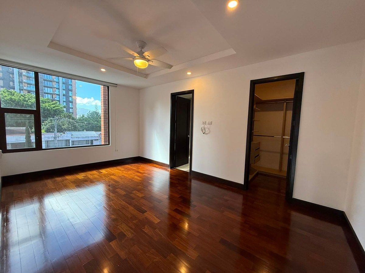 Apartamento en Zona 14, Guatemala, foto 14 de 26
