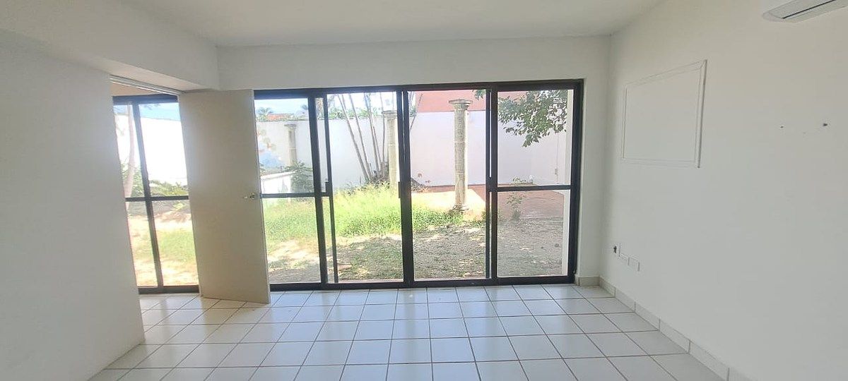 House with Commercial Use in México Norte, Mérida, photo 13 of 13