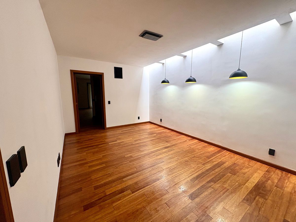 Estudio
Planta Baja, photo 26 of 48