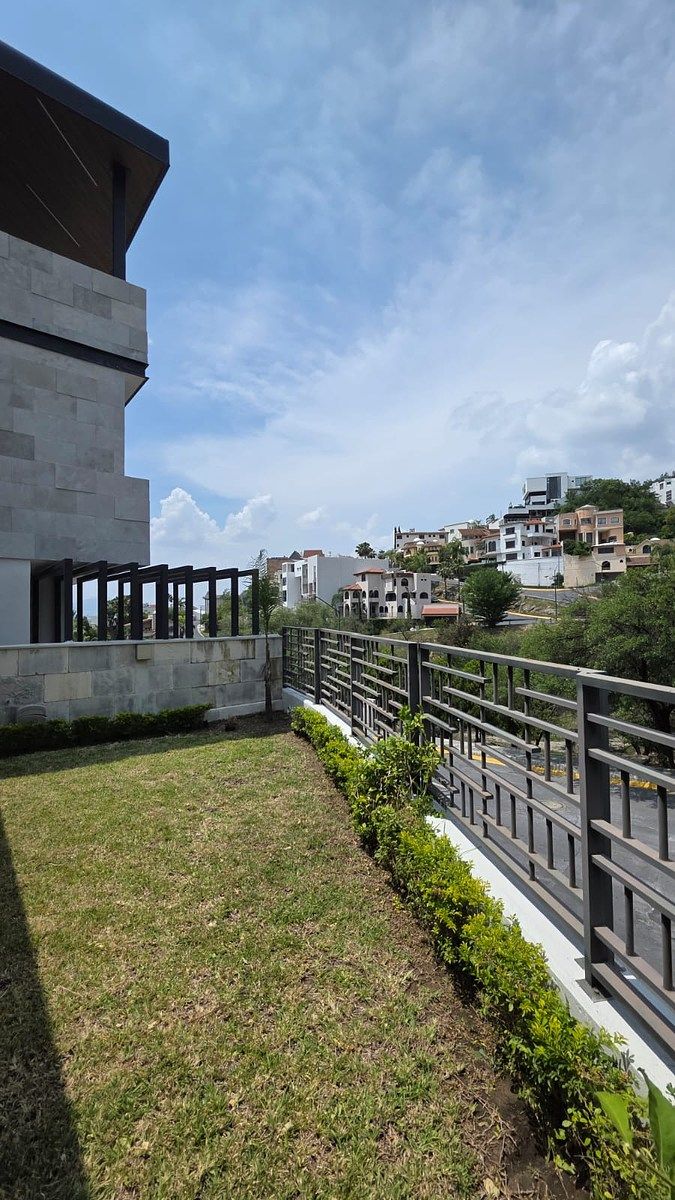 Casa en Las Águilas, Guadalupe, foto 3 de 44