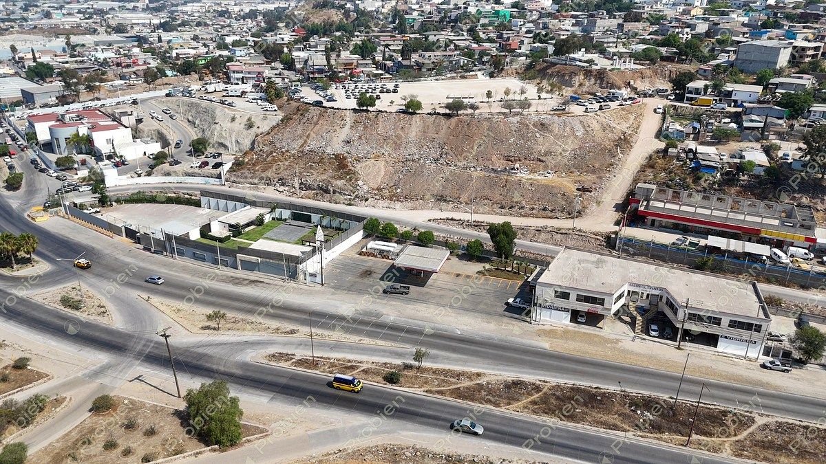 Terreno comercial en venta sobre Insurgentes de 1538 m²