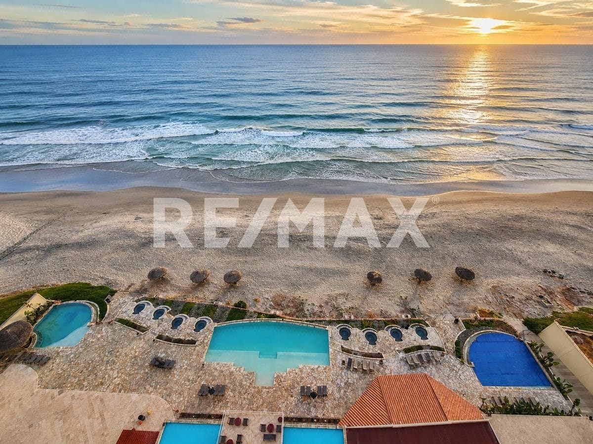 Departamento Amueblado en Venta, Frente al Mar en Rosarito, B.C.