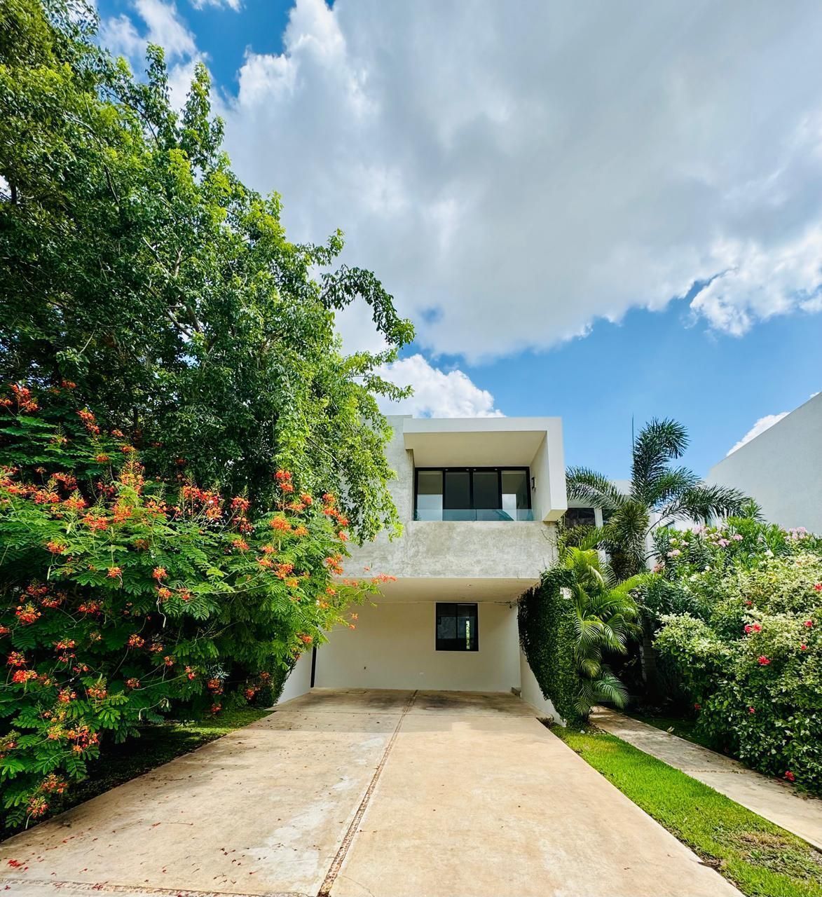 House in Gated Community in Cholul, Mérida, photo 2 of 37