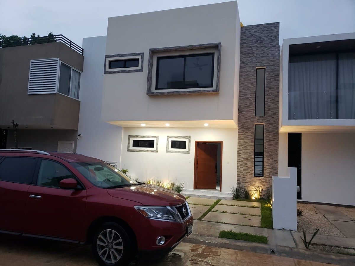 EN RENTA- CASA EN ARBOLADA RESIDENCIAL, foto 1 de 19