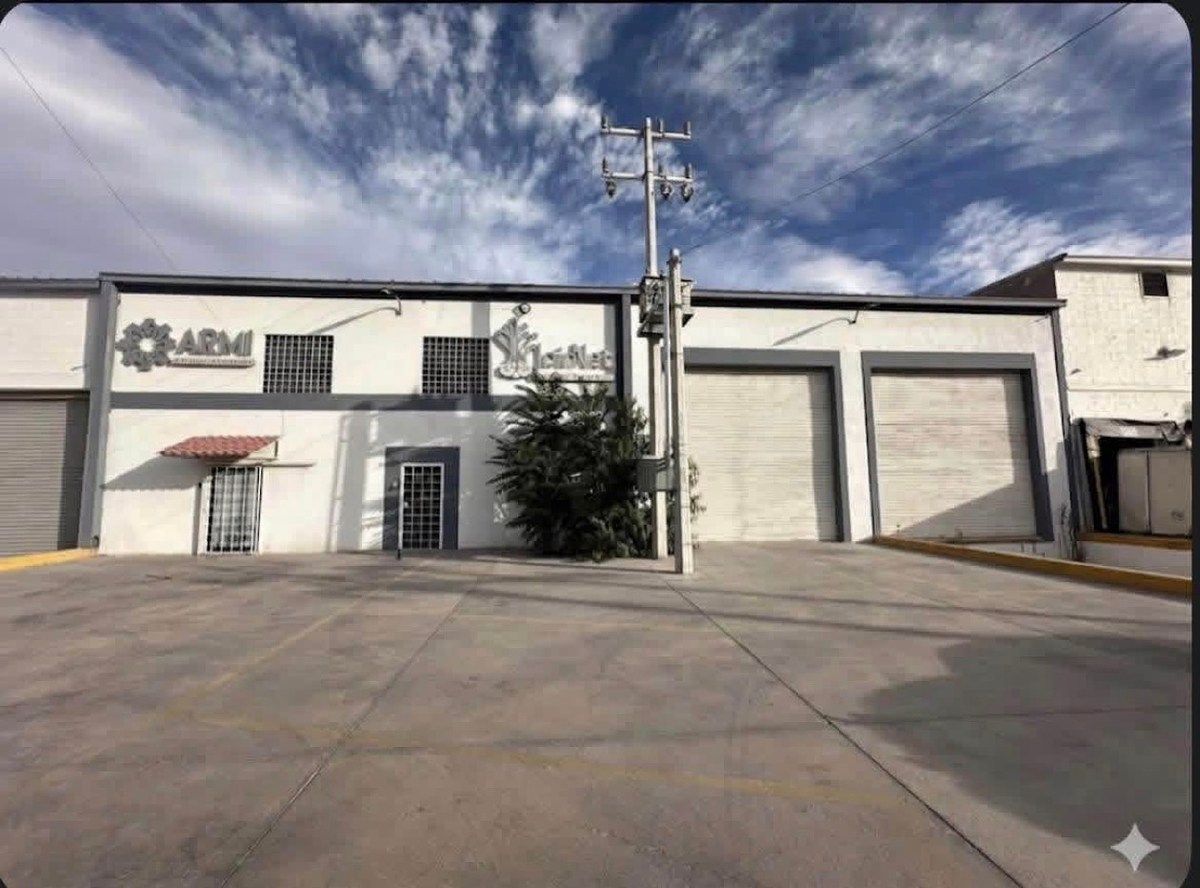 Aluguel de armazém em área comercial, foto 1 de 16