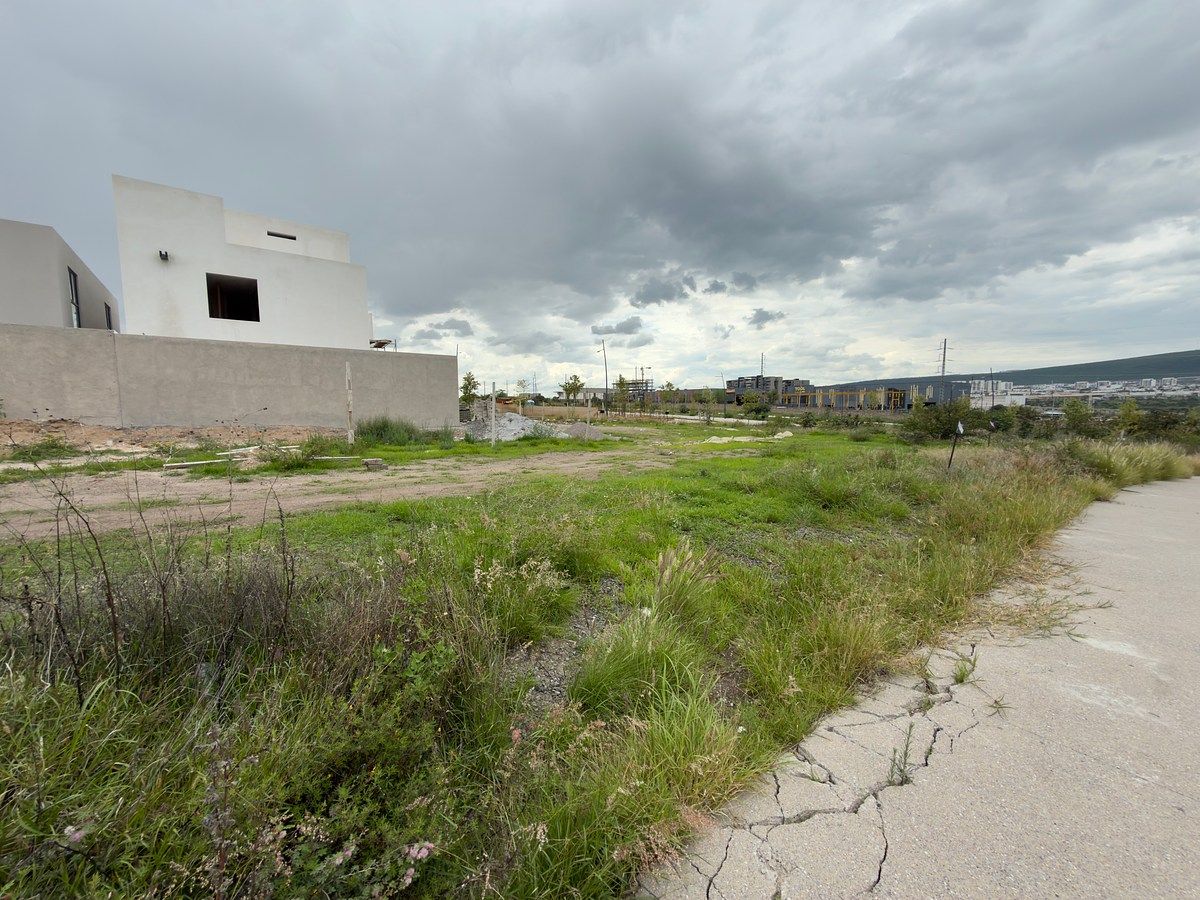Terreno en venta, Lomas del Campanario, Qro, photo 1 of 13