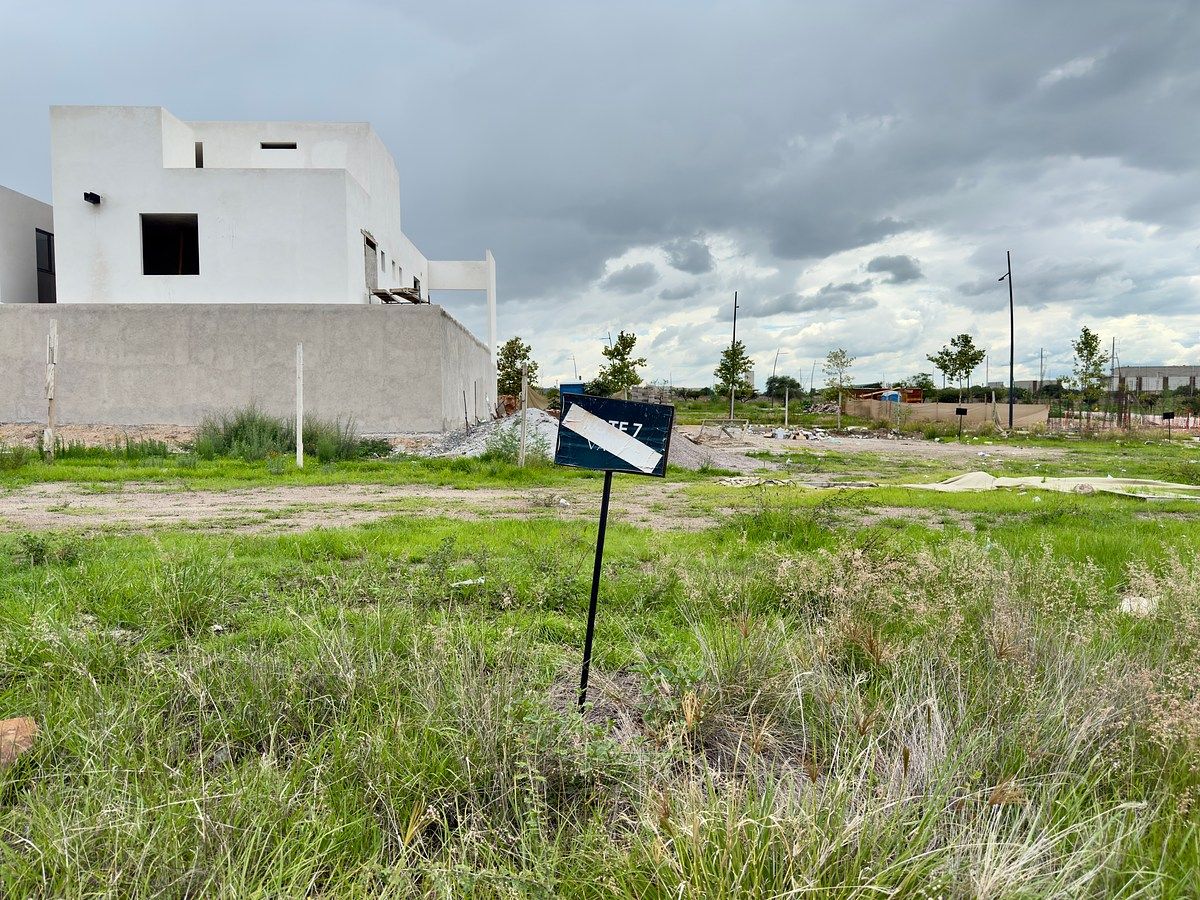 Lot in Lomas del Campanario, Querétaro, photo 5 of 13
