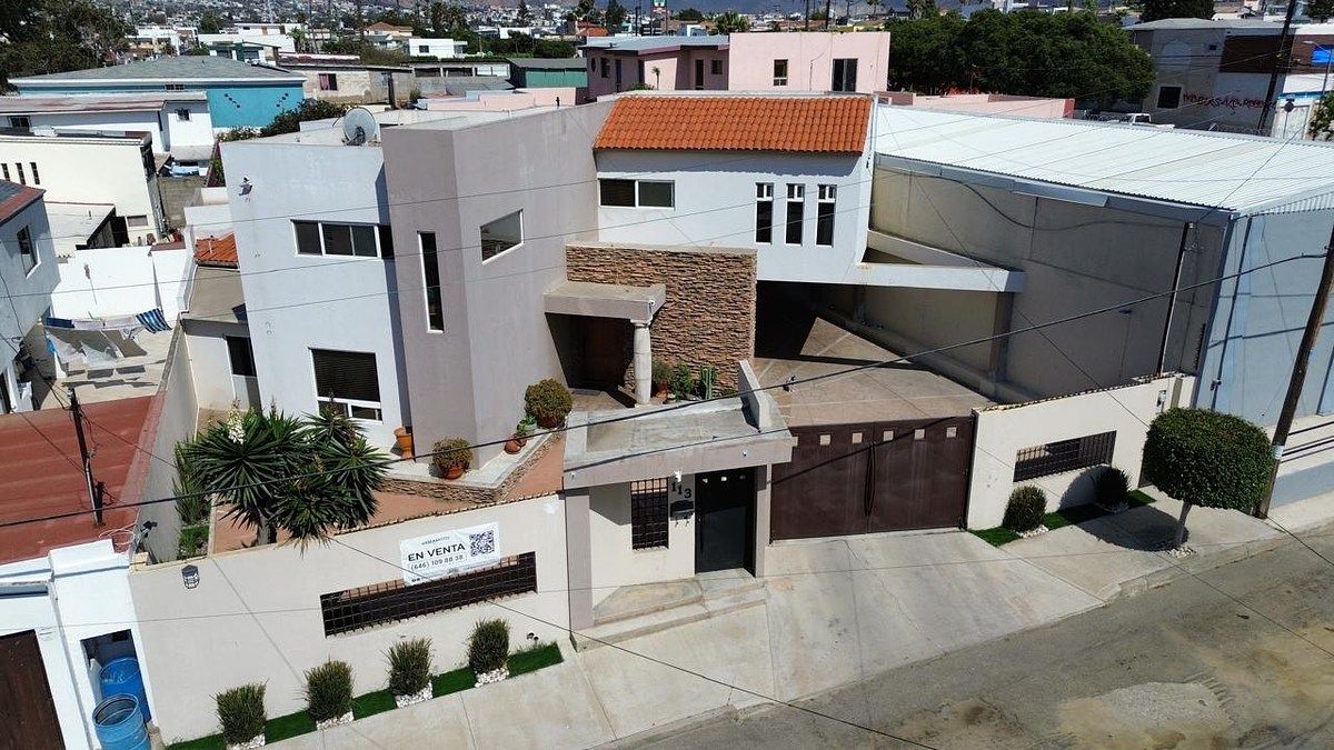 Hermosa Casa en VENTA en Fracc. Bahía, Ensenada. B.C. Excelente ubicación., foto 1 de 37
