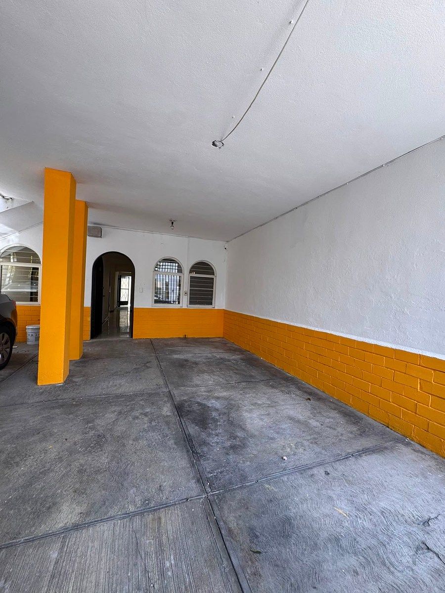 House in Las Brisas, Monterrey, photo 2 of 12