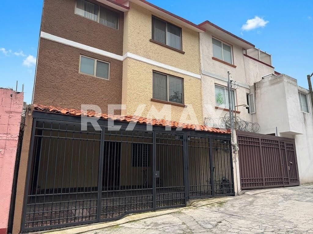 DMZ House for Sale Naucalpan, San Juan Totoltepec, photo 1 of 27